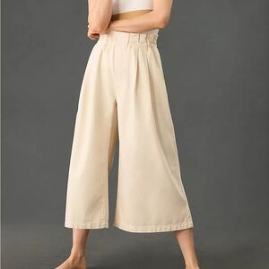 Pilcro Anthropologie High Rise Cropped Paper Bag Pants Beige size Small